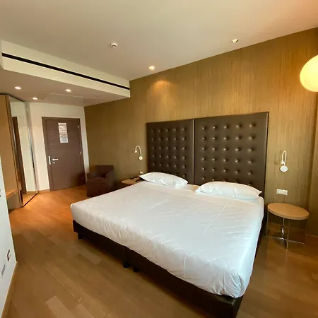 Devero & Spa, Bw Signature Collection Hotel