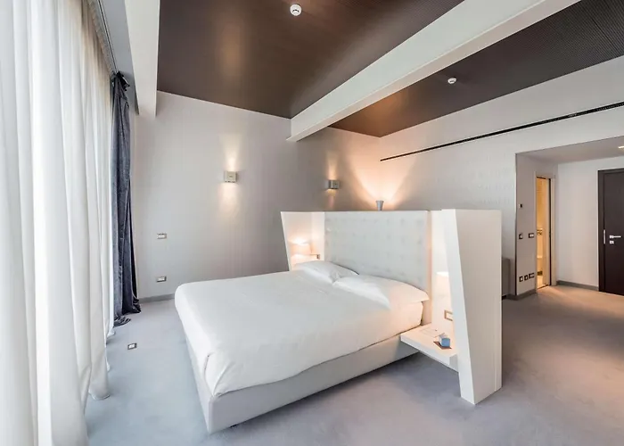 Devero & Spa, Bw Signature Collection